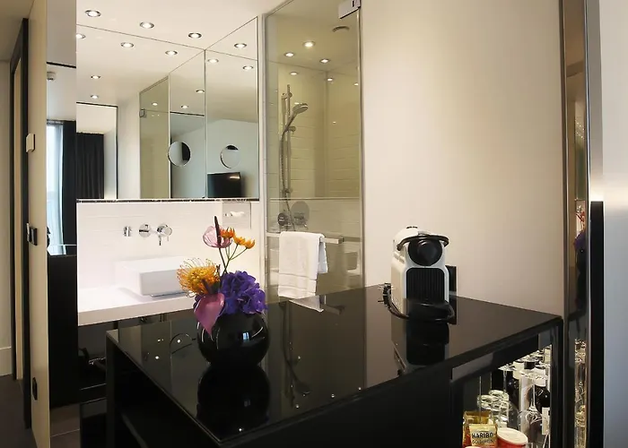 Amano Grand Hotell 4*