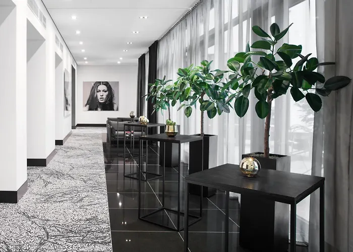 Amano Grand Hotel 4*