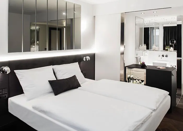 Amano Grand Hotell 4*