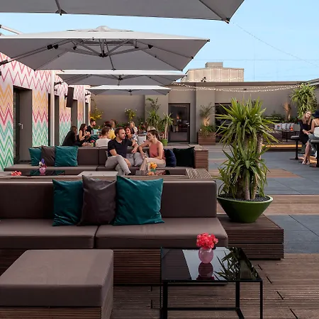 Отель Amano Grand Берлин