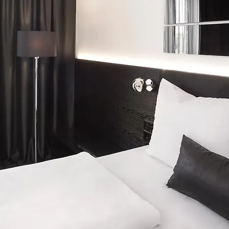 Отель Amano Grand Берлин